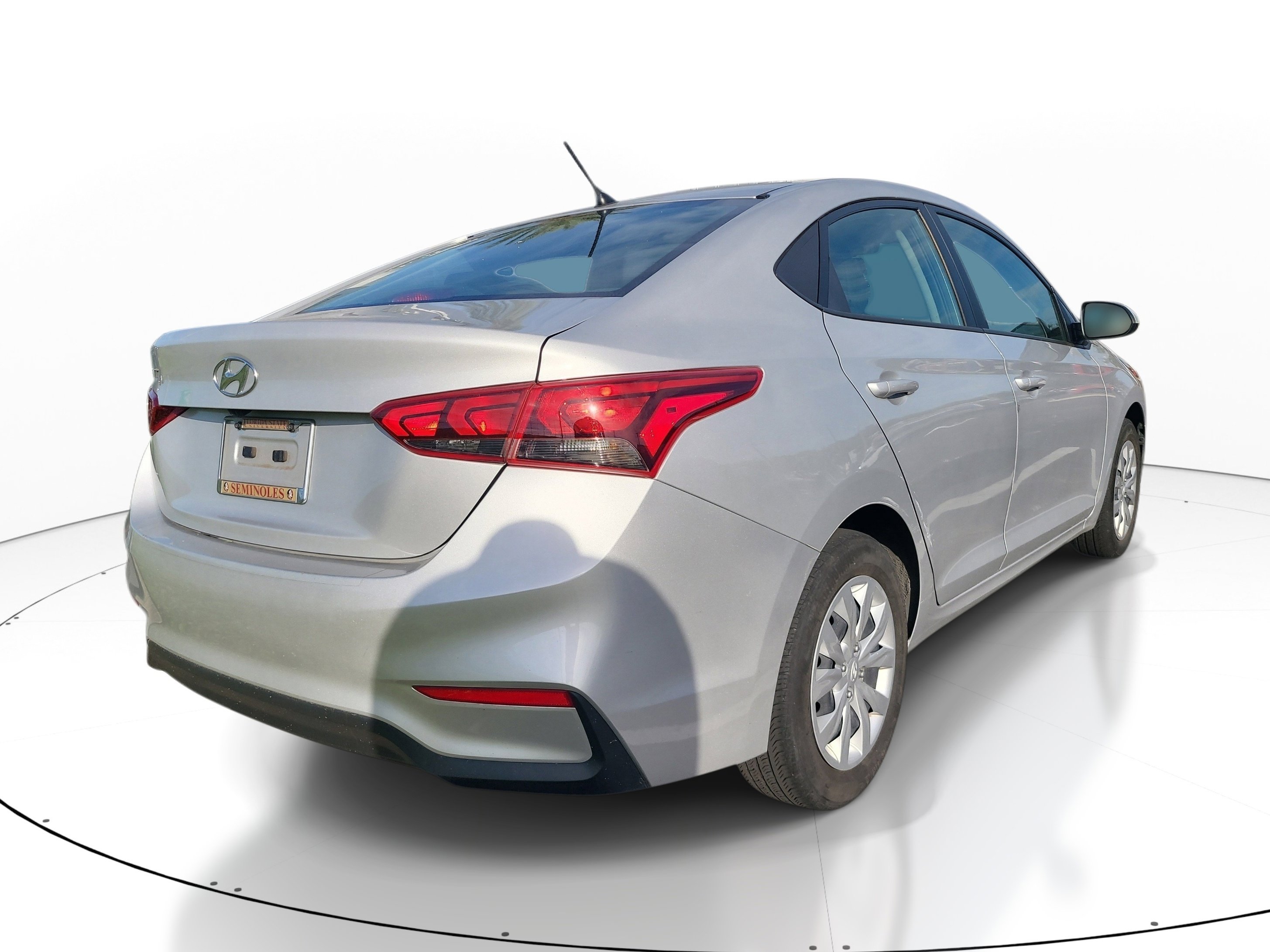 Used 2022 Hyundai Accent SE image 4