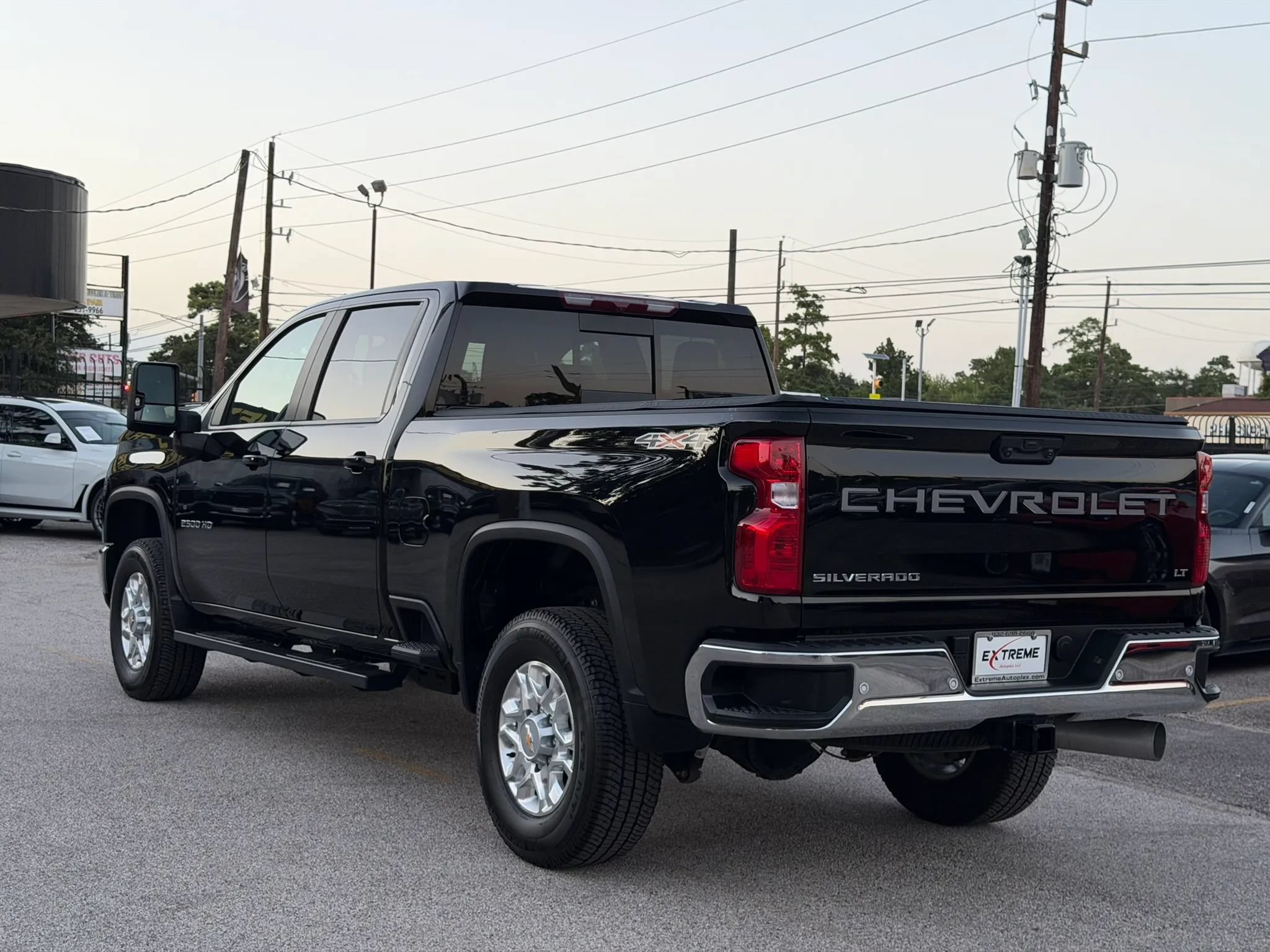Used 2025 Chevrolet Silverado 2500 LT w/ Safety Package AWD/4WD image 8