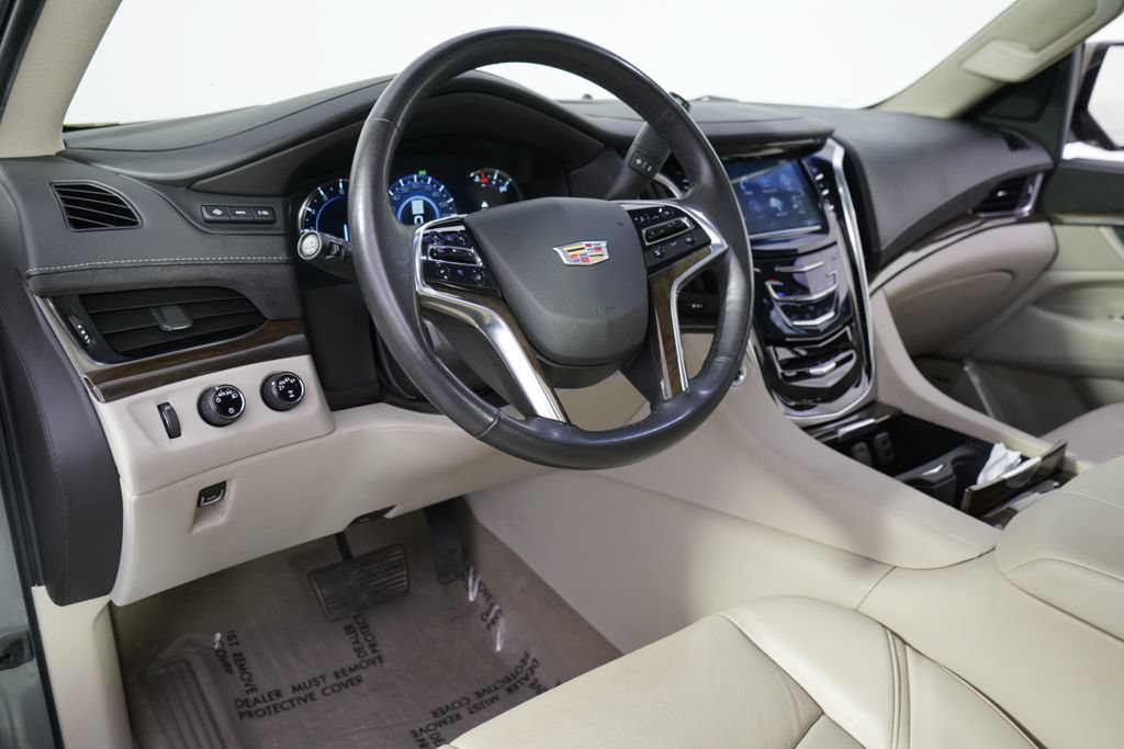 Used 2019 Cadillac Escalade Premium Luxury AWD/4WD image 12