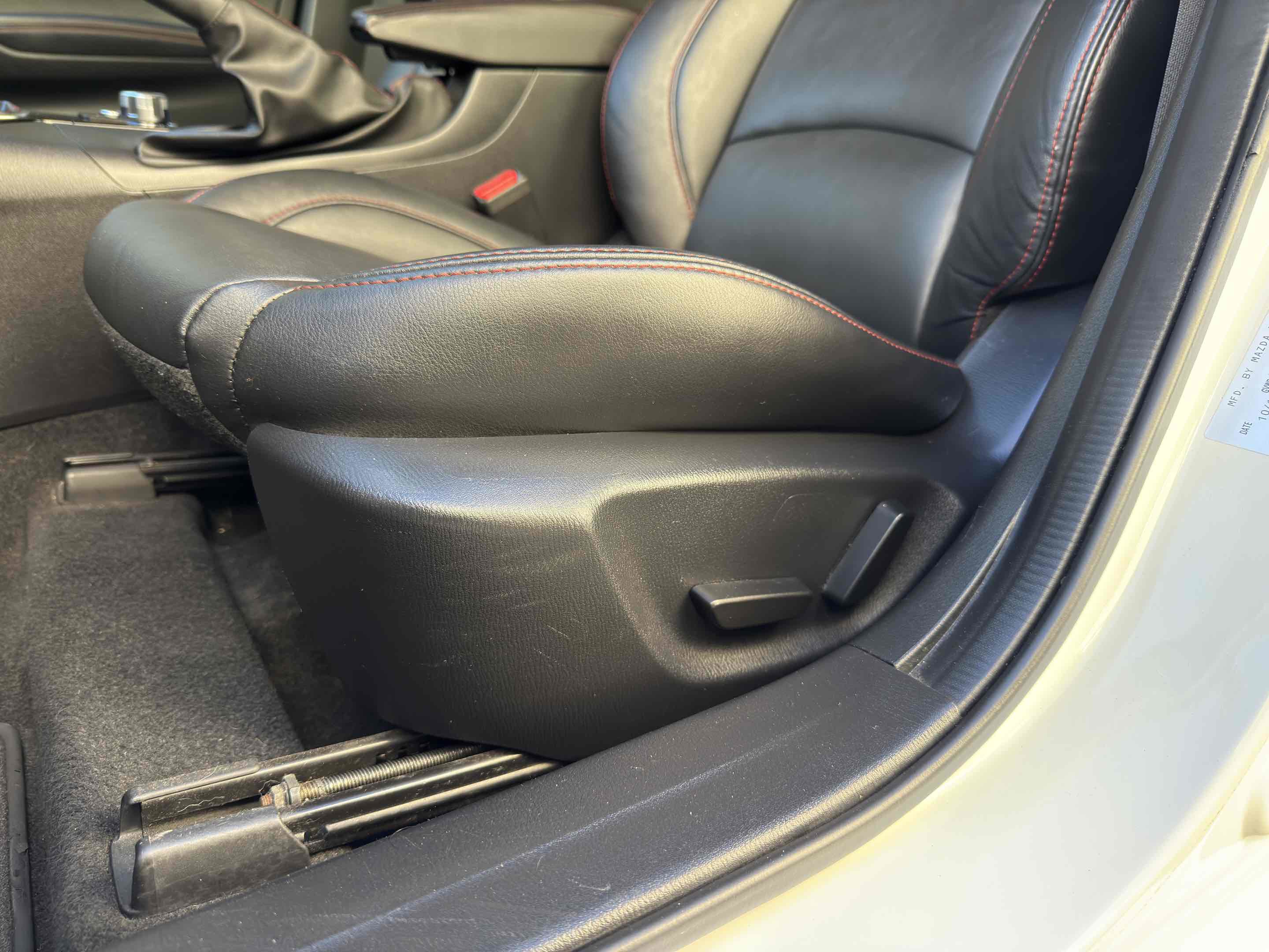 Used 2015 MAZDA MAZDA3 i Grand Touring image 31