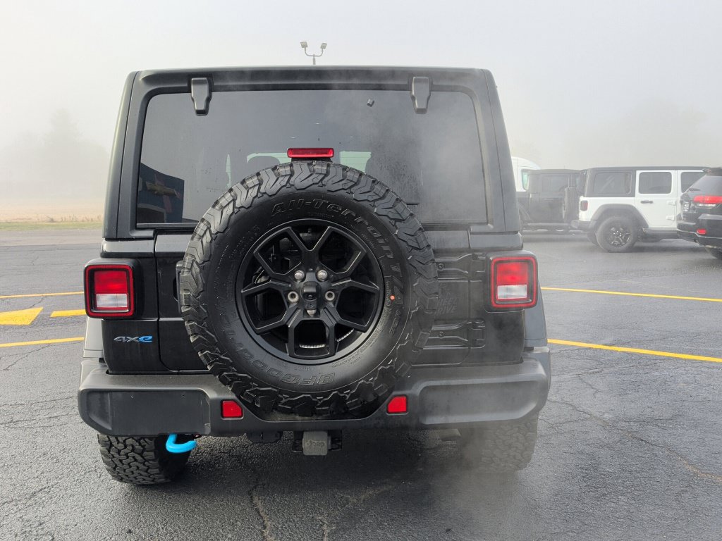 Used 2024 Jeep Wrangler Unlimited AWD/4WD image 7