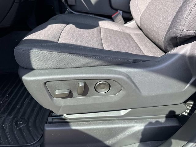 New 2026 Chevrolet Silverado 2500 Custom w/ Custom Value Package AWD/4WD image 40