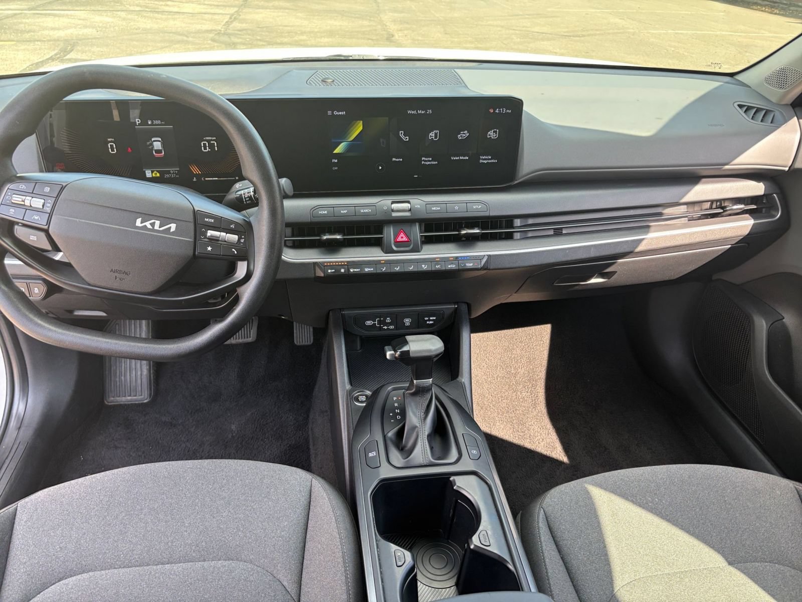 Used 2025 Kia K4 FWD image 28