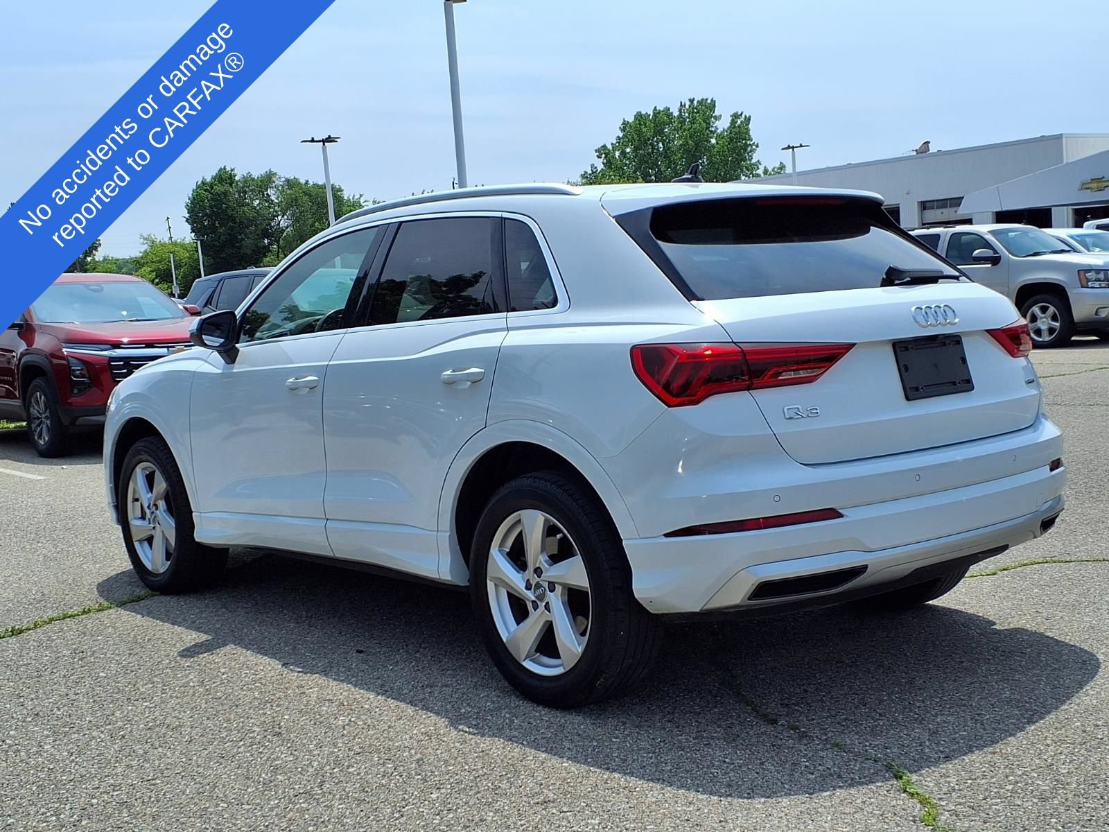 Used 2020 Audi Q3 2.0T Premium Plus w/ Premium Plus Package AWD/4WD image 8