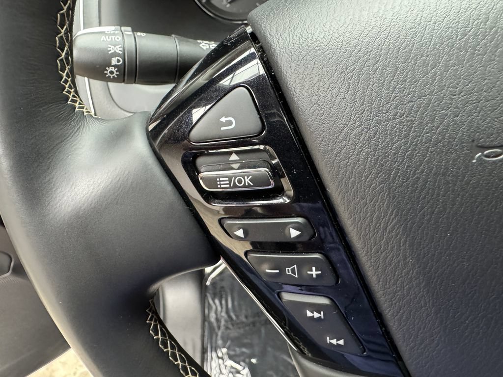 Used 2023 INFINITI QX80 Premium Select w/ Cargo Package AWD/4WD image 15