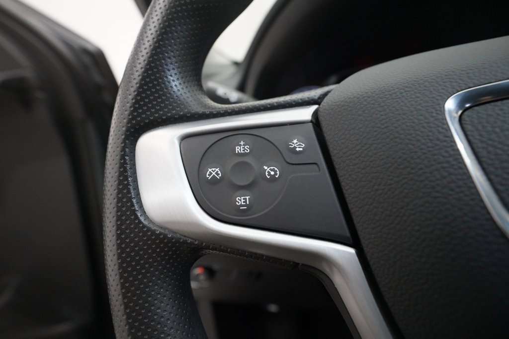 Used 2024 GMC Terrain SLE image 17