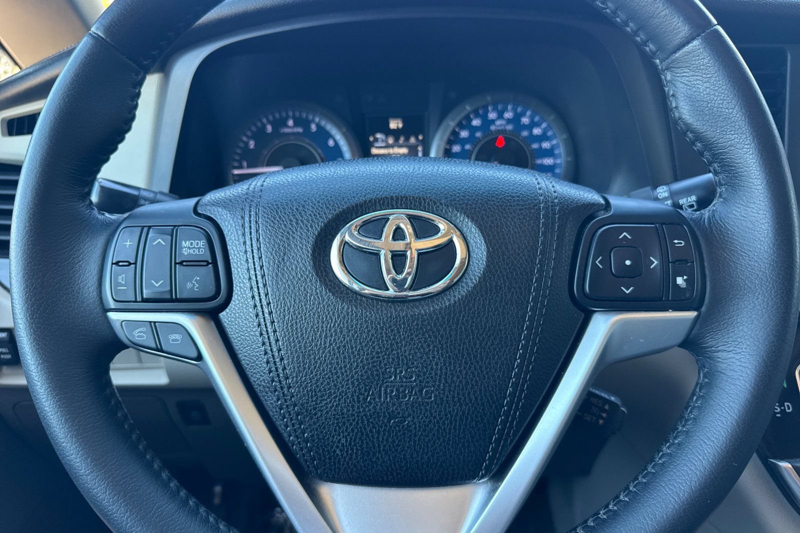 Certified 2016 Toyota Sienna XLE w/ XLE Navigation Package FWD image 29