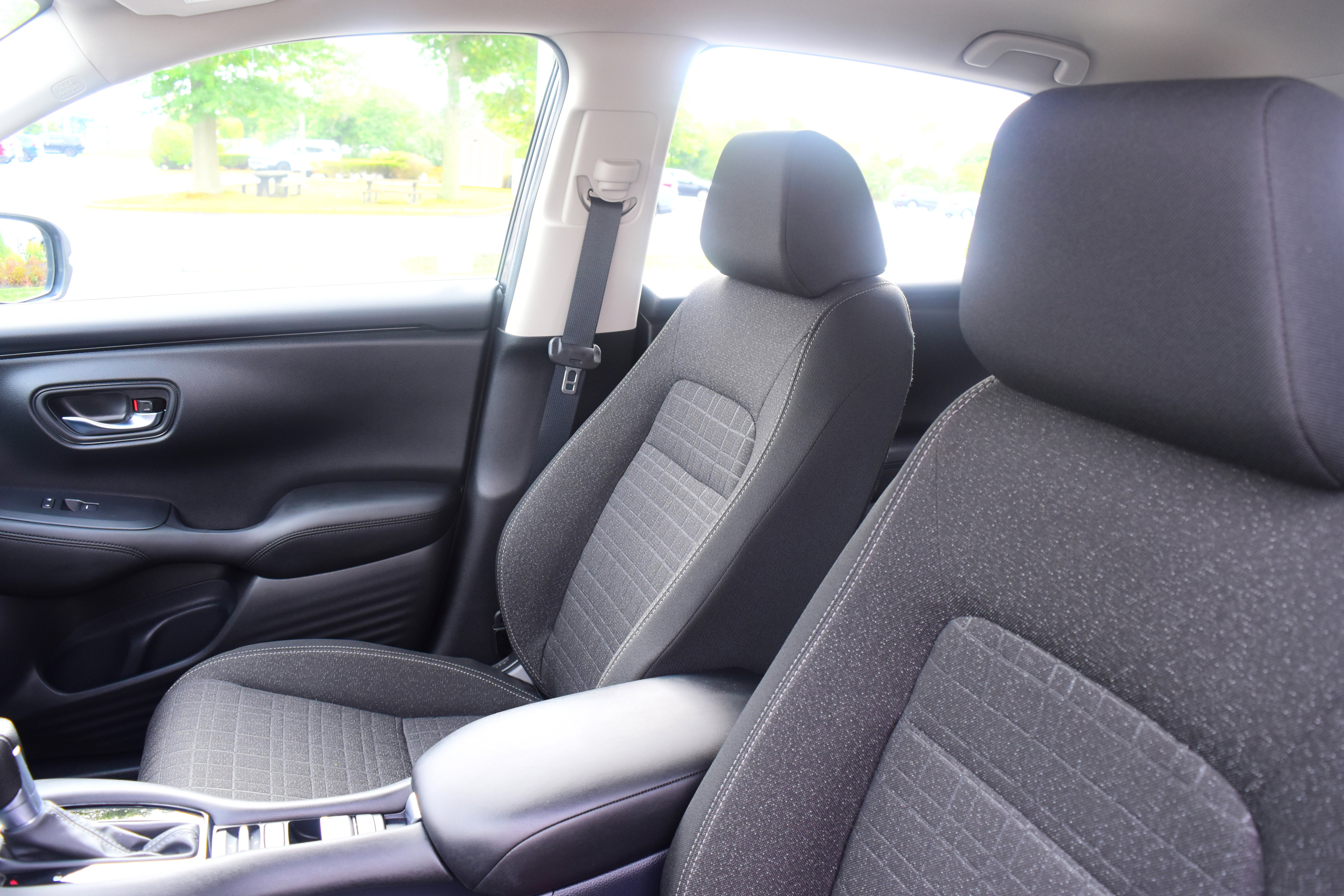 Certified 2023 Honda HR-V LX image 12