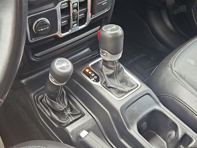 Used 2021 Jeep Wrangler Unlimited Sahara image 12