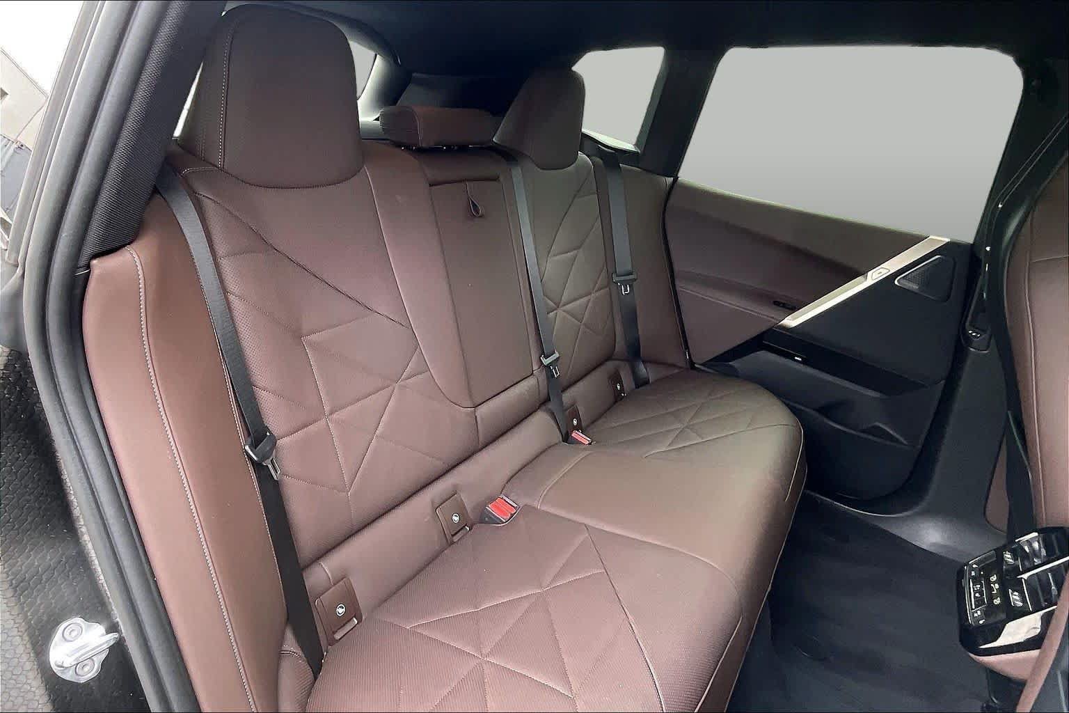 Used 2023 BMW iX M60 w/ Executive Package AWD/4WD image 19