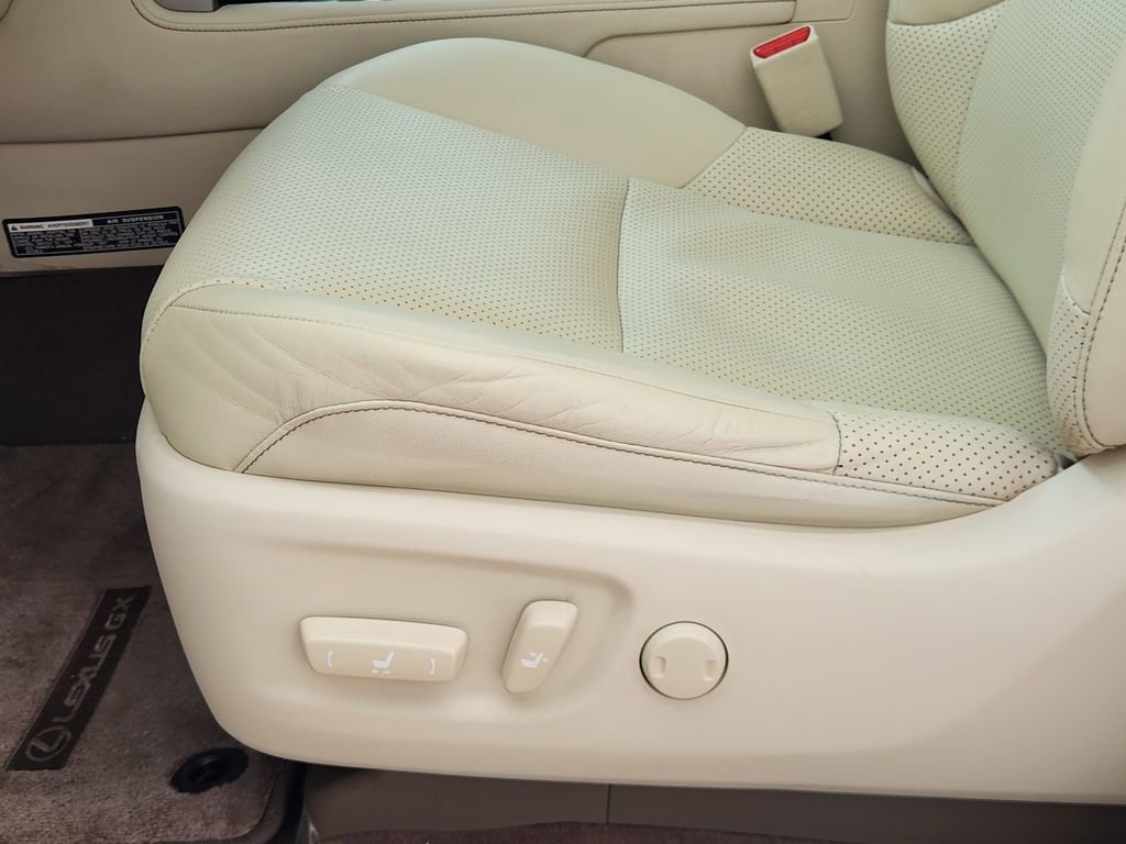 Used 2015 Lexus GX 460 Luxury AWD/4WD image 24