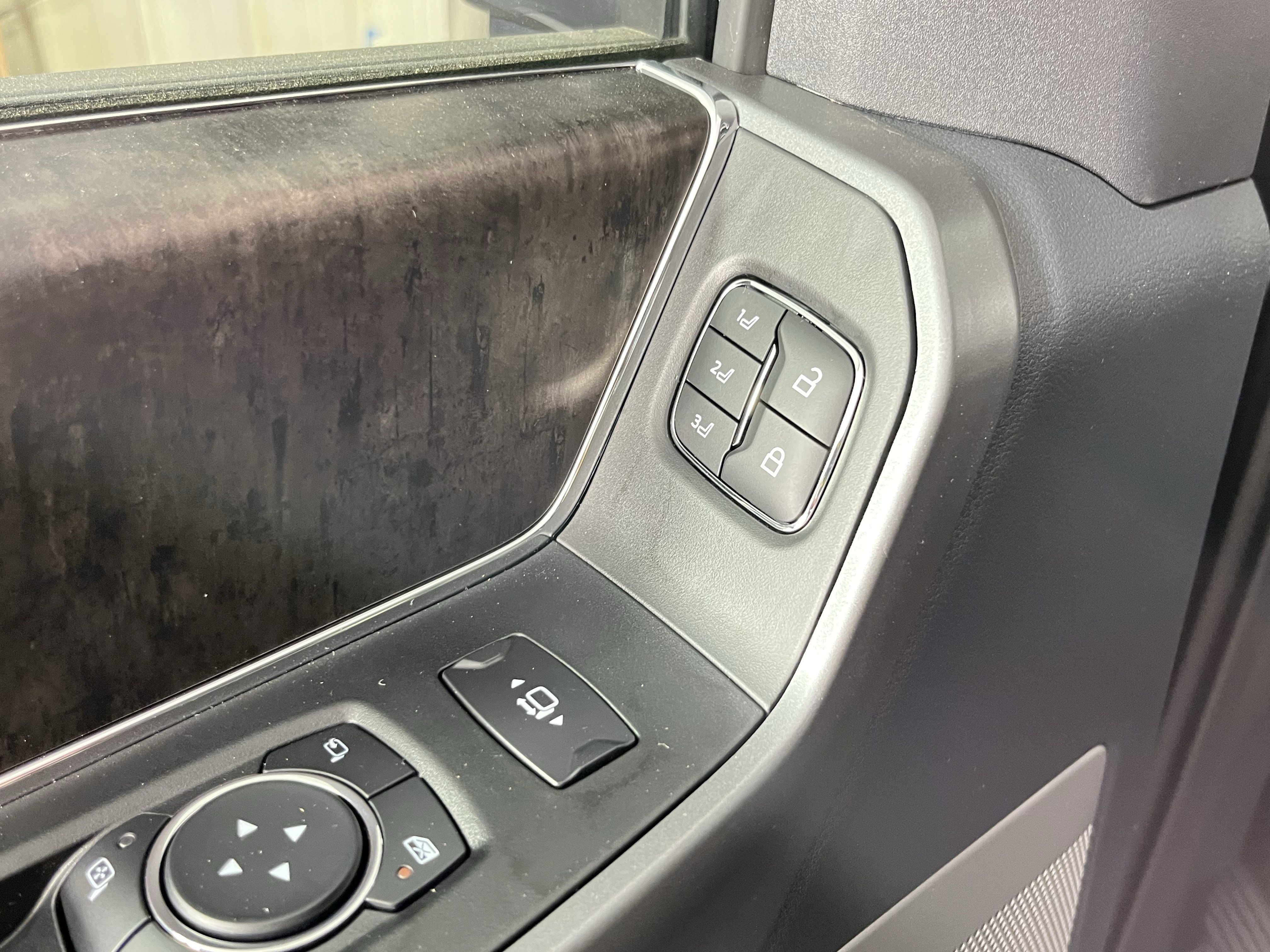 New 2026 Ford F350 Lariat w/ Tremor Off-Road Package image 19