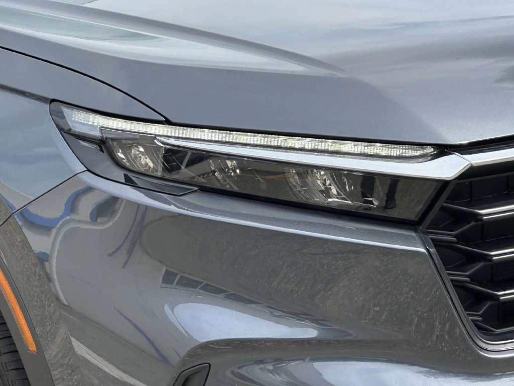 Certified 2025 Honda CR-V LX image 7
