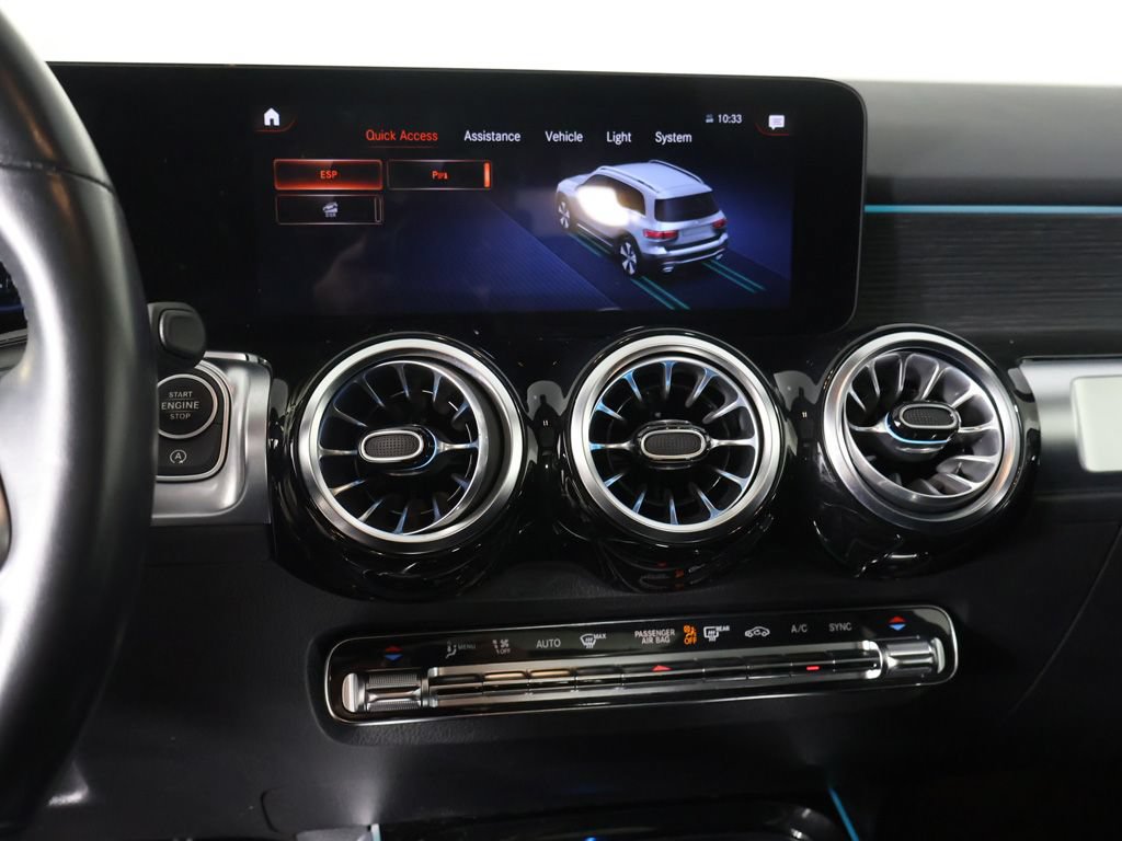 Used 2023 Mercedes-Benz GLB 250 4MATIC w/ Premium Package image 41