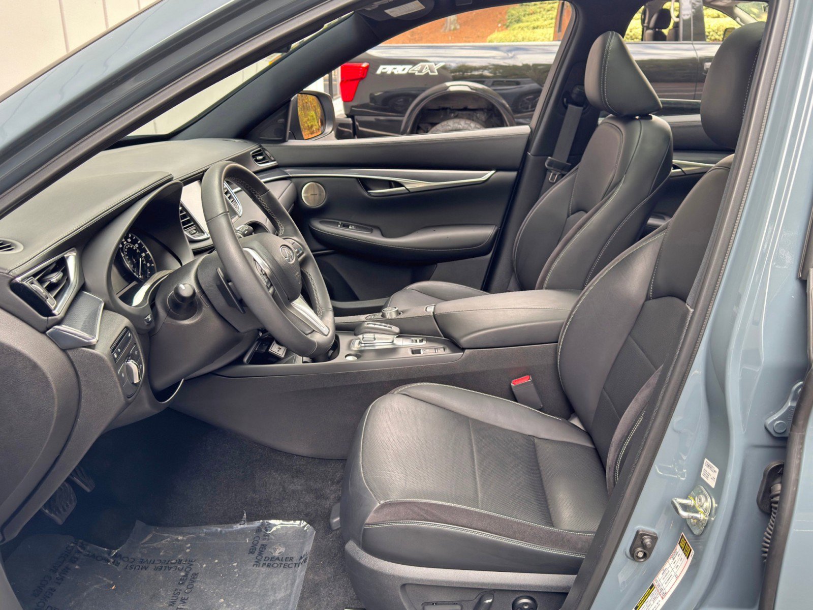 Used 2024 INFINITI QX50 Sport image 15