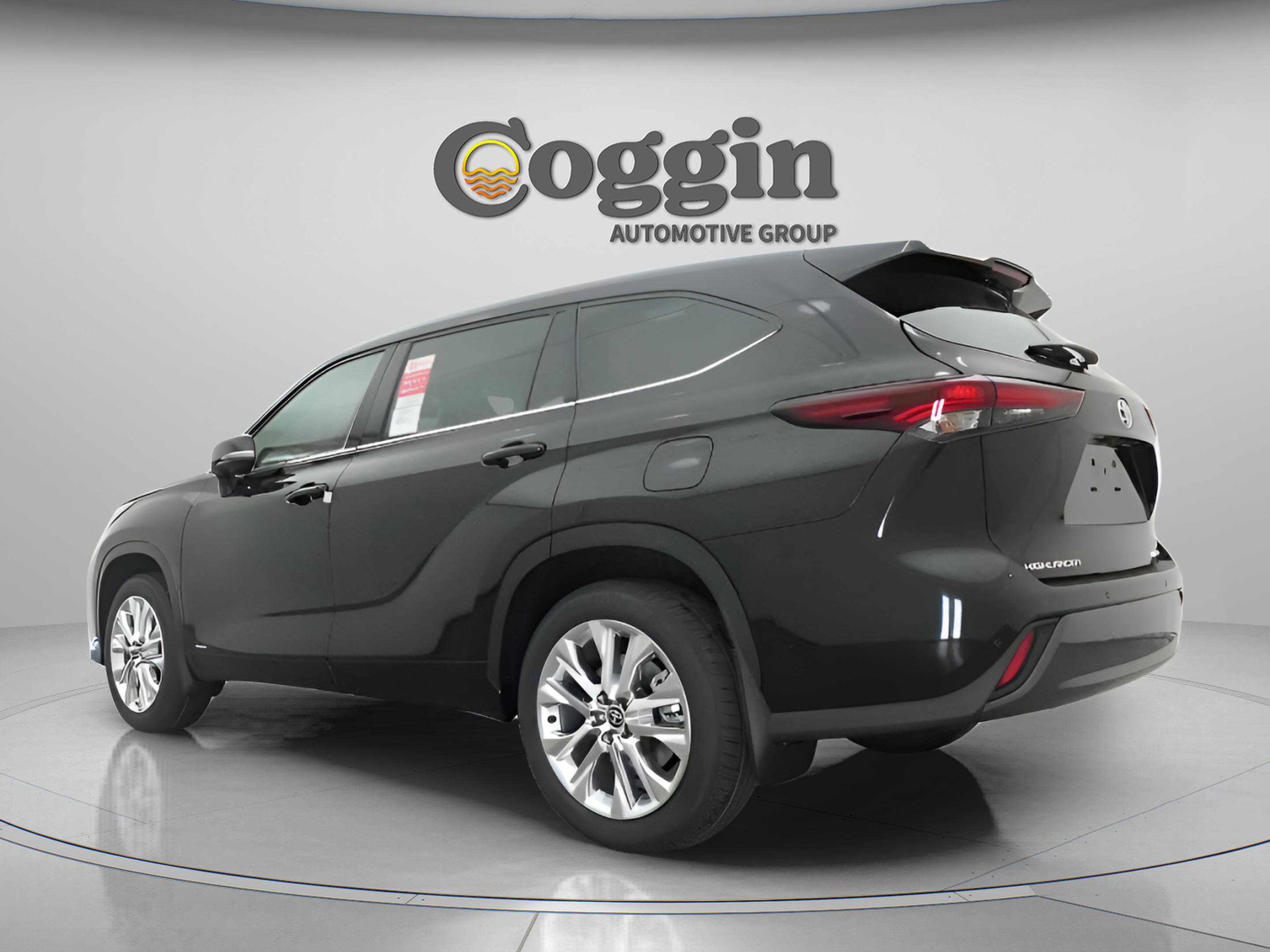 New 2026 Toyota Highlander Limited image 11