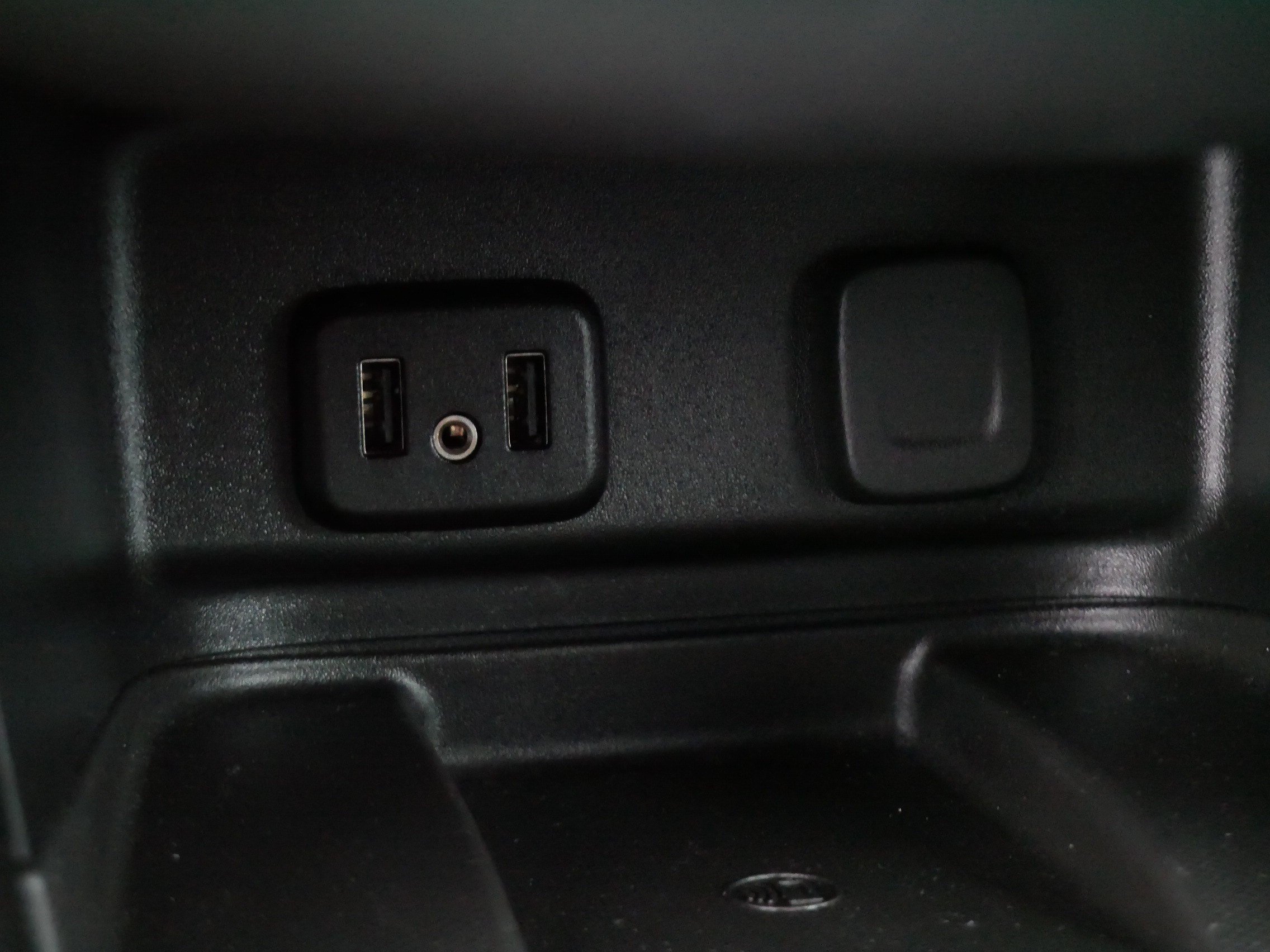 Used 2018 Chevrolet Equinox Premier AWD/4WD image 29