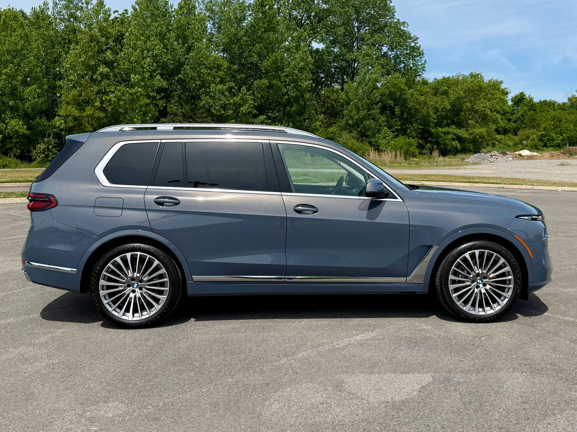 Used 2023 BMW X7 xDrive40i w/ Executive Package AWD/4WD image 7