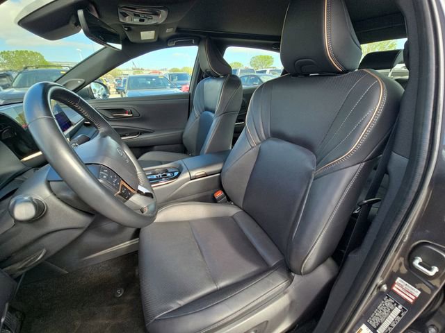 Used 2024 Toyota Crown Limited image 14