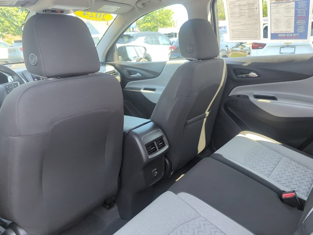 Certified 2024 Chevrolet Equinox LS FWD image 18