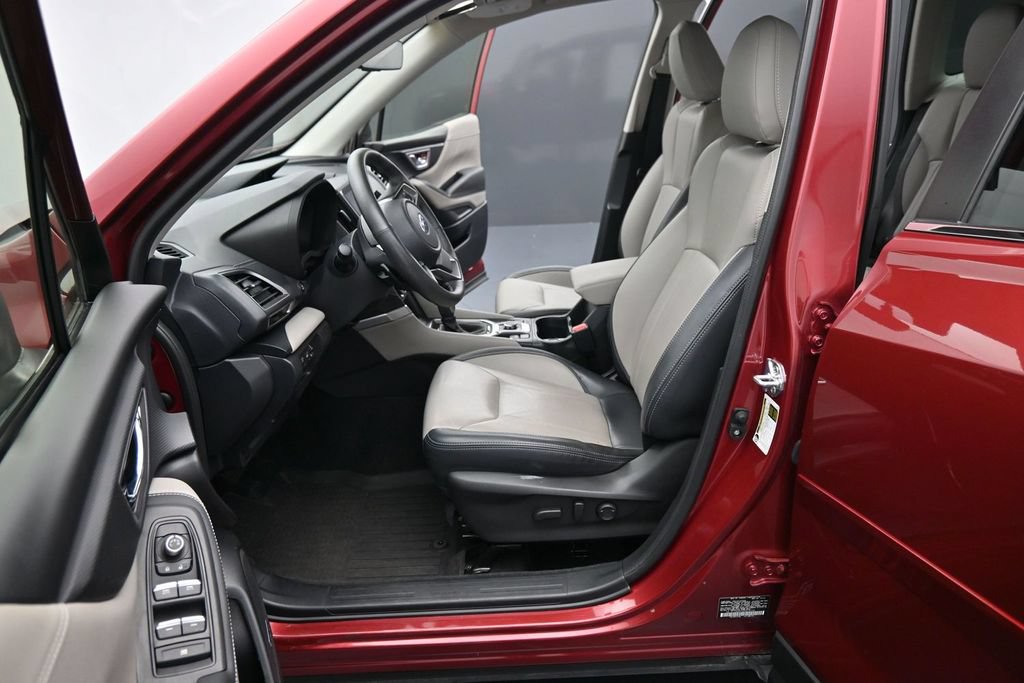 Used 2023 Subaru Forester Limited w/ Popular Package #2 AWD/4WD image 17