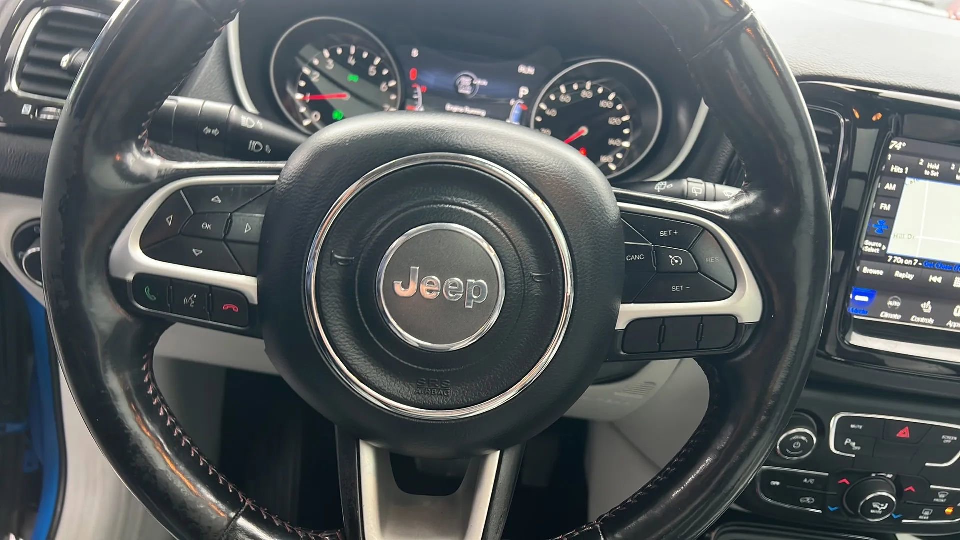 Used 2018 Jeep Compass Limited w/ Navigation Group image 19