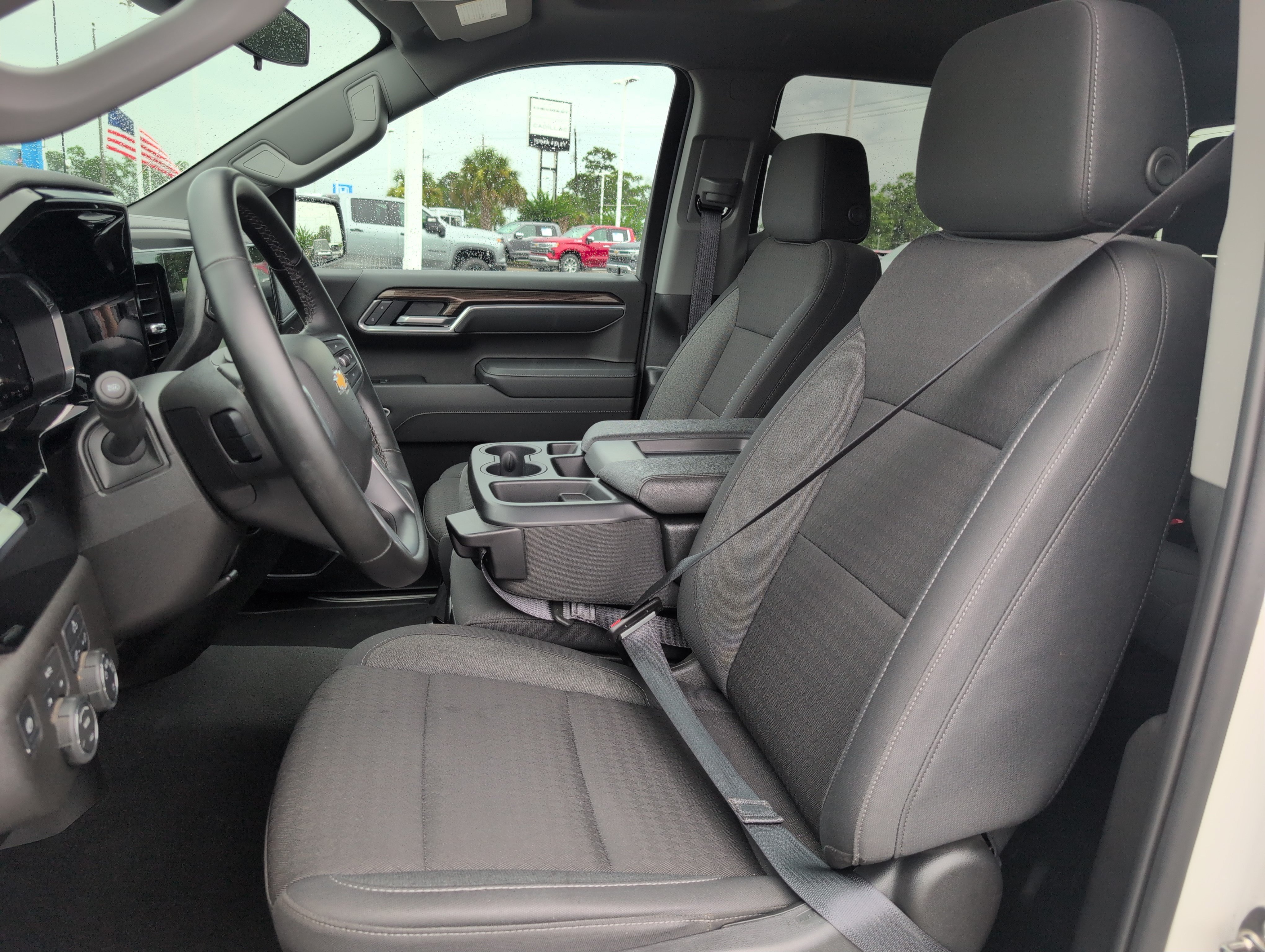 Used 2026 Chevrolet Silverado 1500 LT AWD/4WD image 13