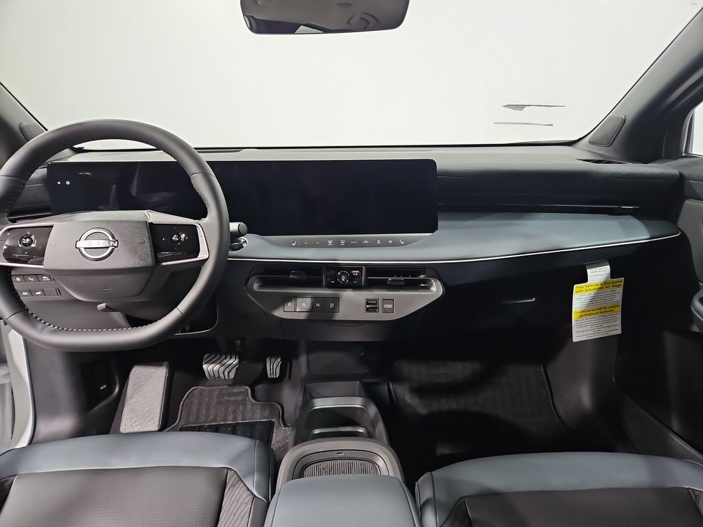 New 2026 Nissan Leaf Platinum+ w/ Cargo Package (Platinum+) FWD image 18
