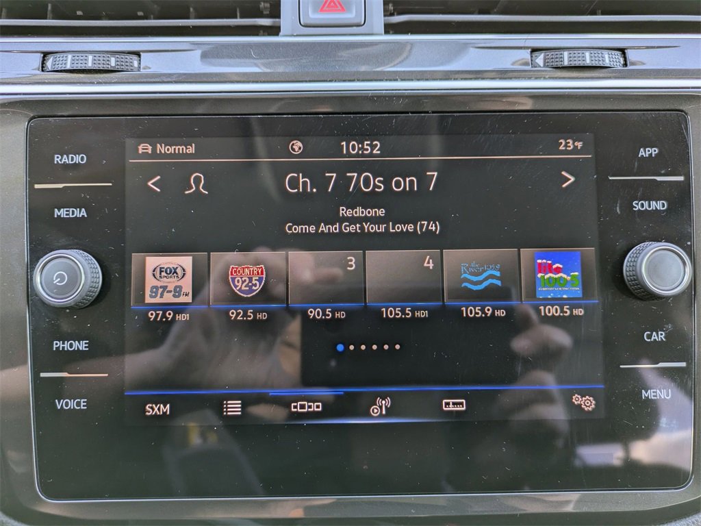 Used 2024 Volkswagen Tiguan SE image 24