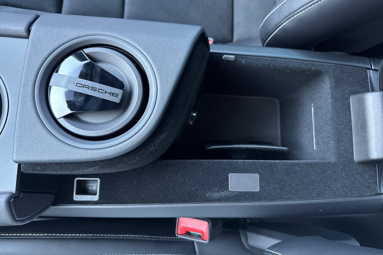 New 2025 Porsche Taycan Turbo GT image 26