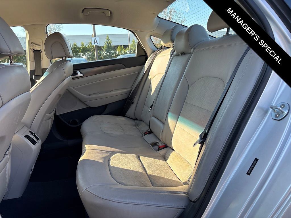 Used 2016 Hyundai Sonata Sport w/ Option Group 02 image 12