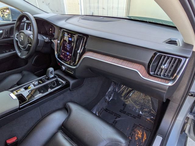 Certified 2023 Volvo S60 T8 Ultimate image 31
