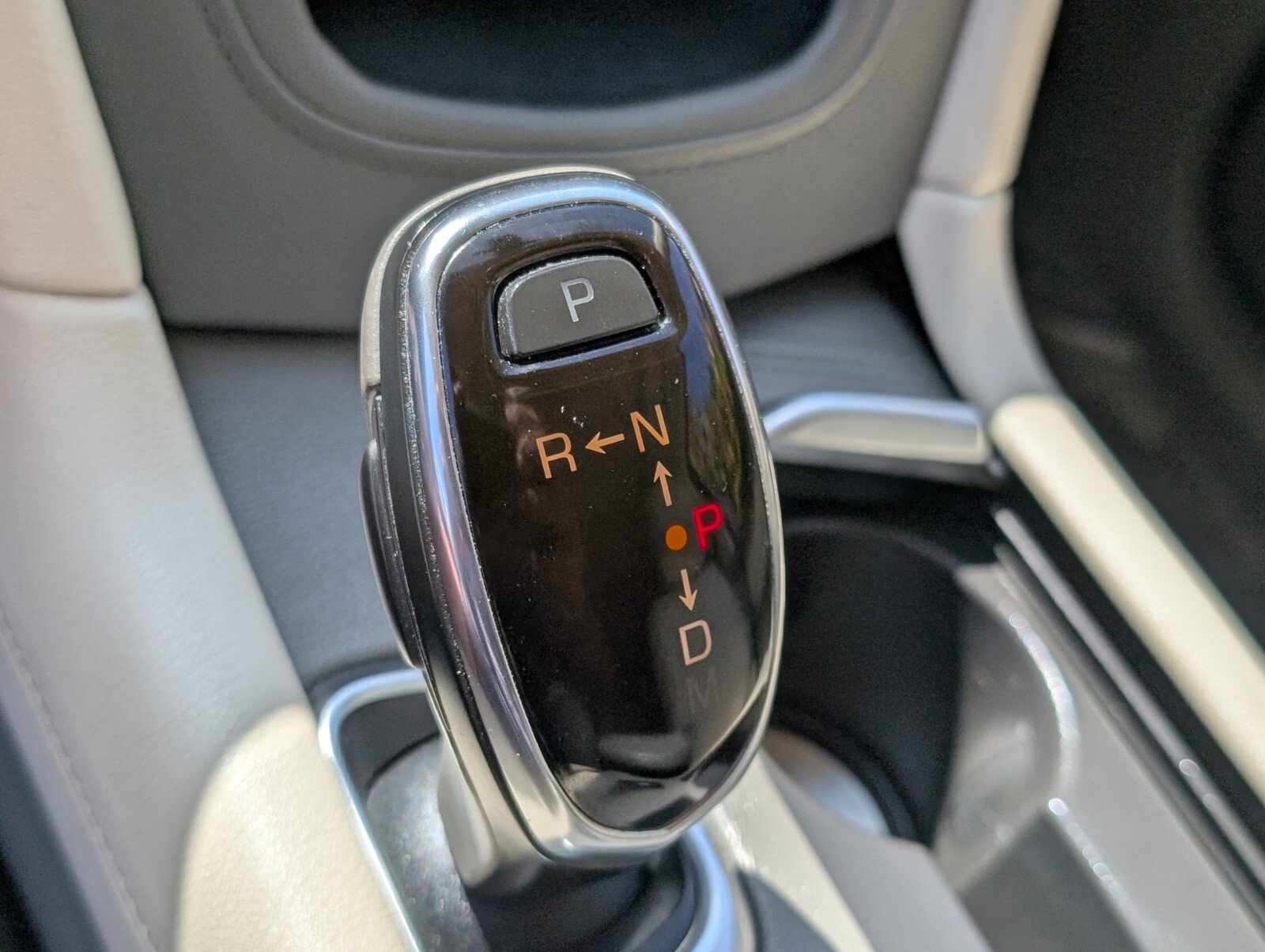 Used 2018 Cadillac XT5 Luxury image 32