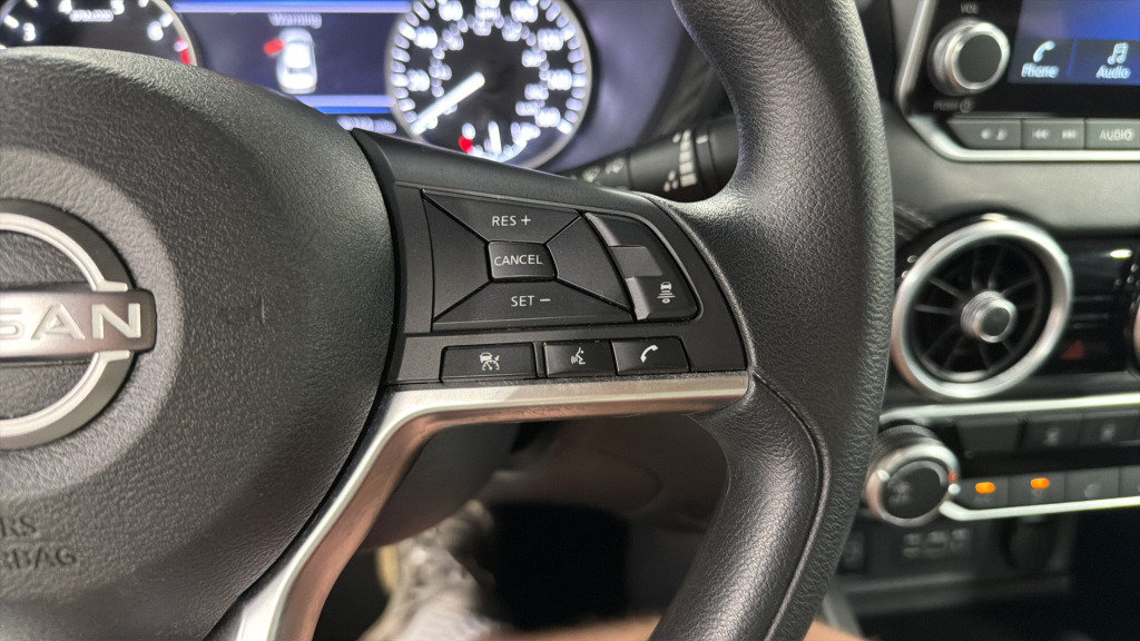 Used 2024 Nissan Sentra SV FWD image 22