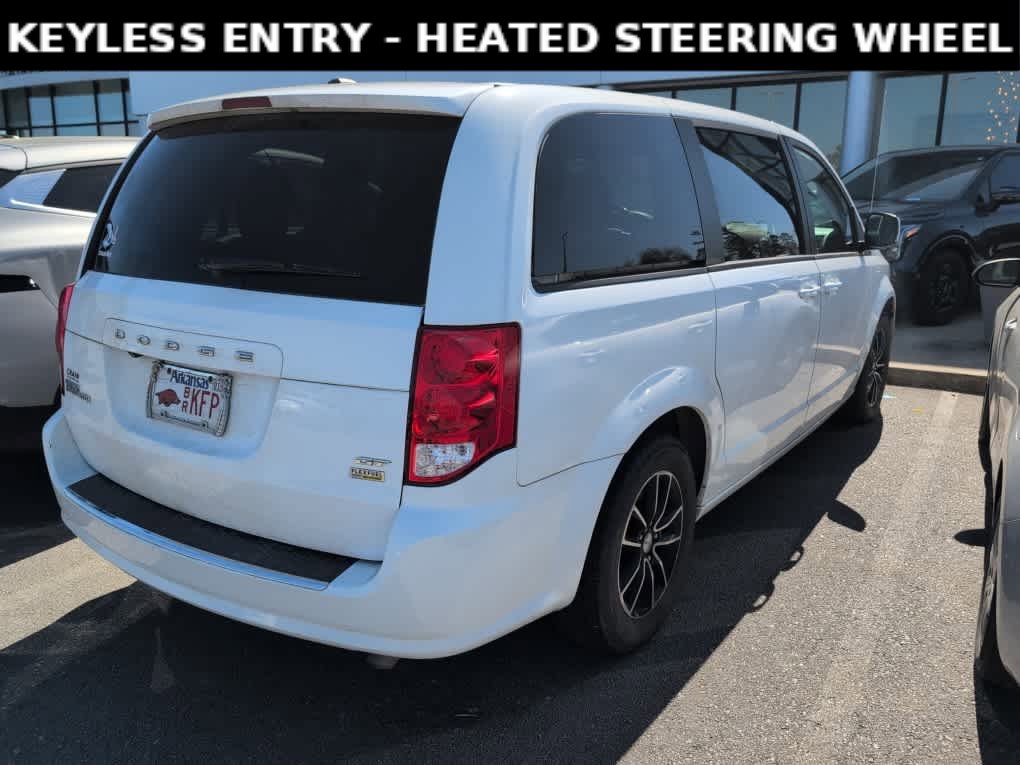 Used 2019 Dodge Grand Caravan GT image 4