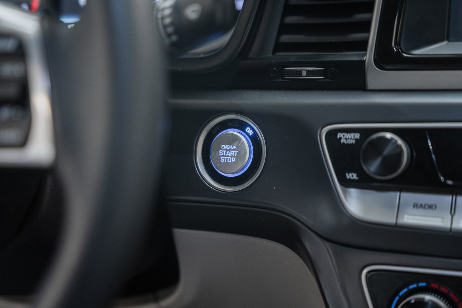 Used 2018 Hyundai Sonata Limited image 27