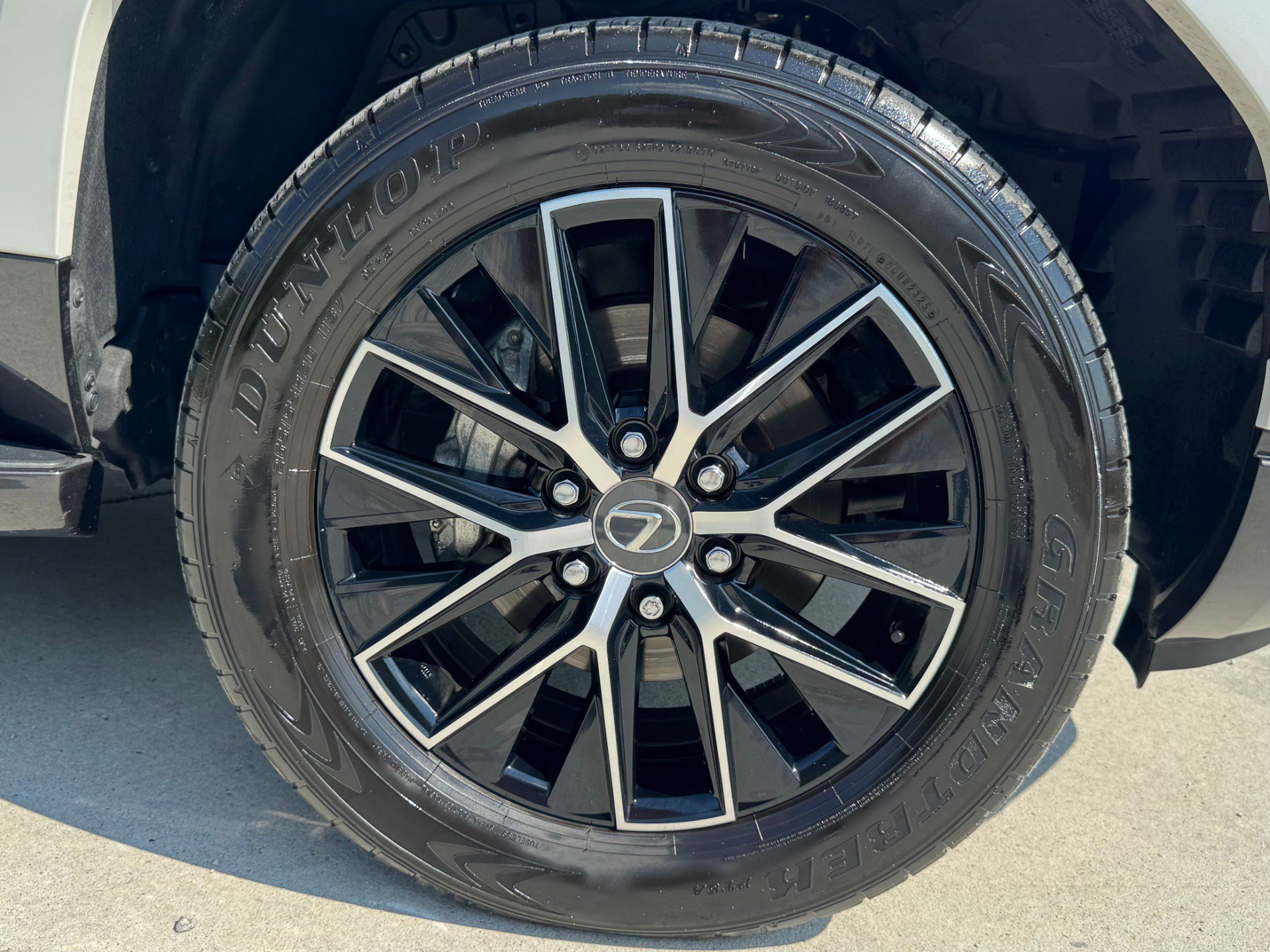 Used 2025 Lexus GX 550 w/ Cold Area Package AWD/4WD image 80