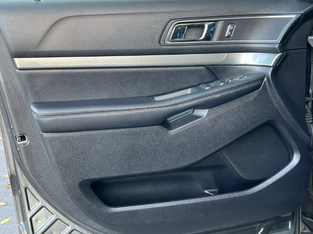 Certified 2019 Ford Explorer XLT w/ Equipment Group 202A AWD/4WD image 16