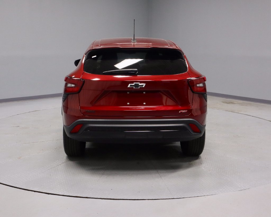 Used 2024 Chevrolet Trax RS w/ Driver Confidence Package FWD image 10