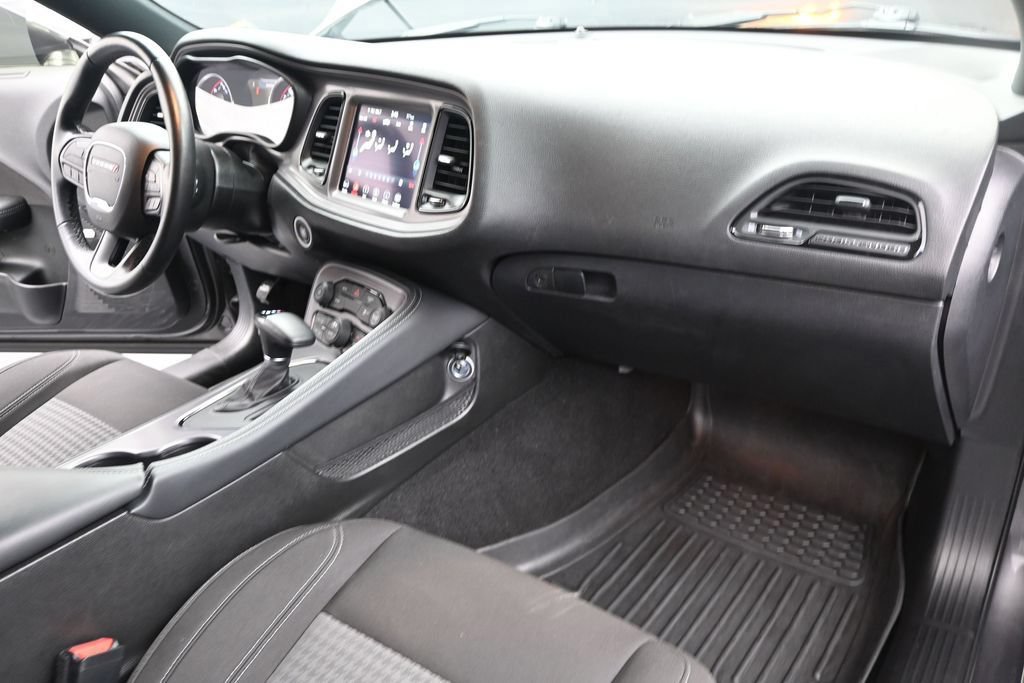 Used 2023 Dodge Challenger SXT RWD image 26