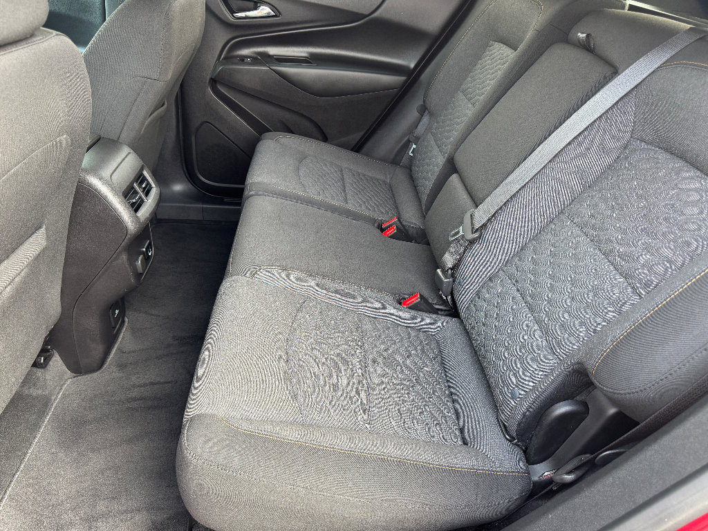 Used 2018 Chevrolet Equinox LT w/ Sun & Infotainment Package image 16