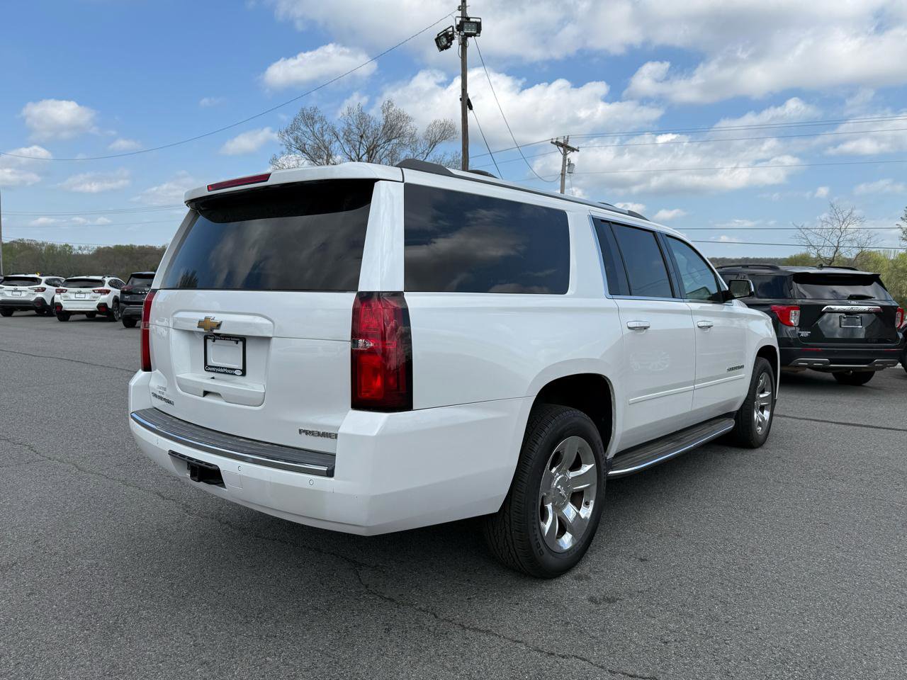 Used 2019 Chevrolet Suburban Premier image 6