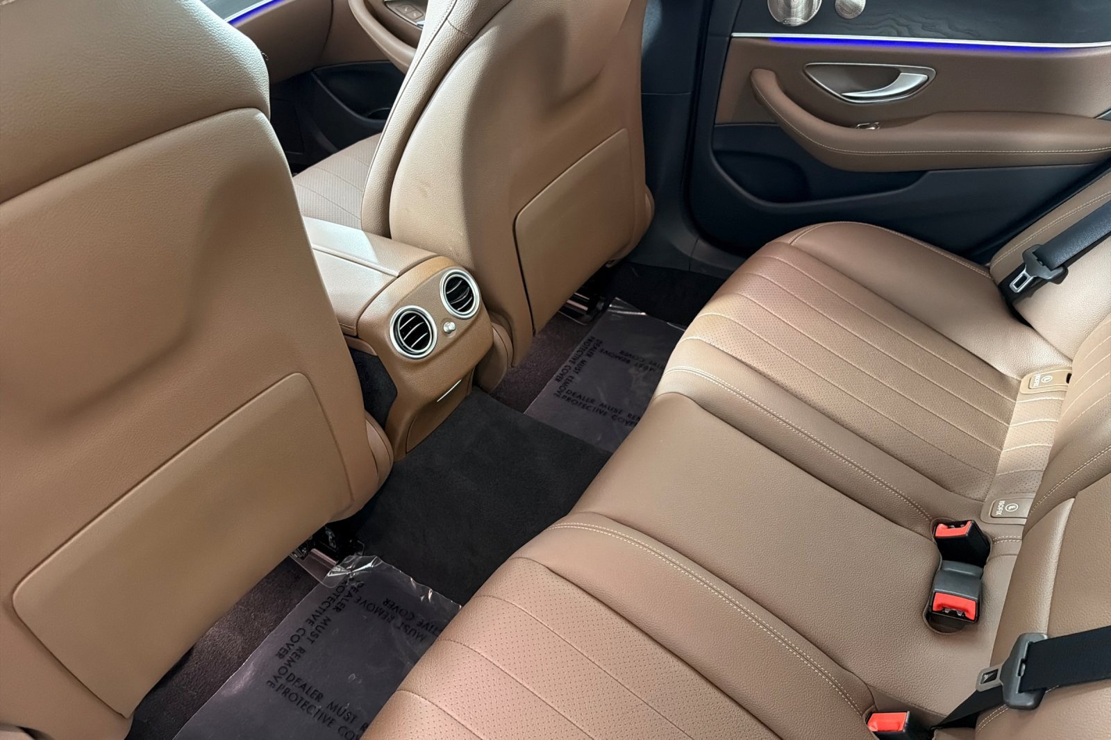 Used 2023 Mercedes-Benz E 350 4MATIC Sedan image 11