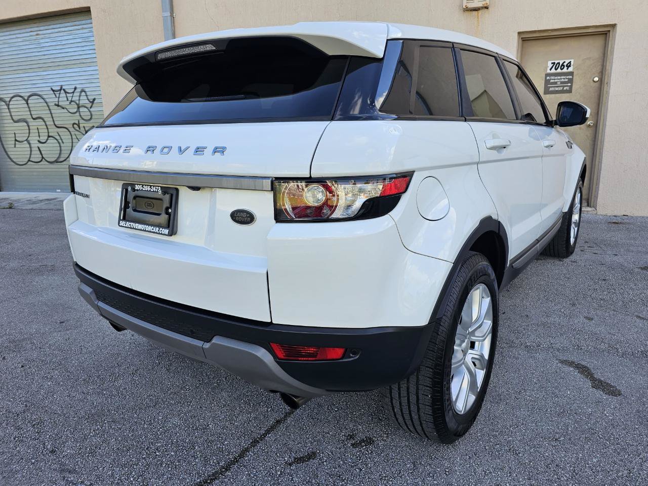 Used 2015 Land Rover Range Rover Evoque Pure AWD/4WD image 7