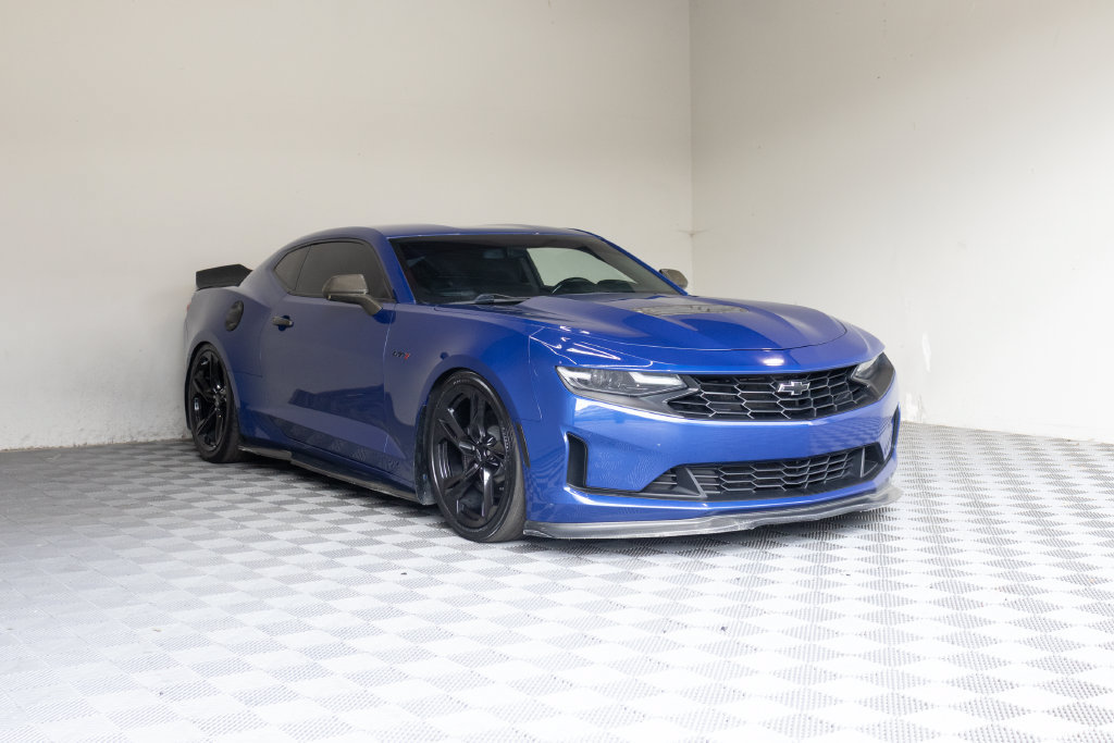 Used 2021 Chevrolet Camaro LT RWD image 6