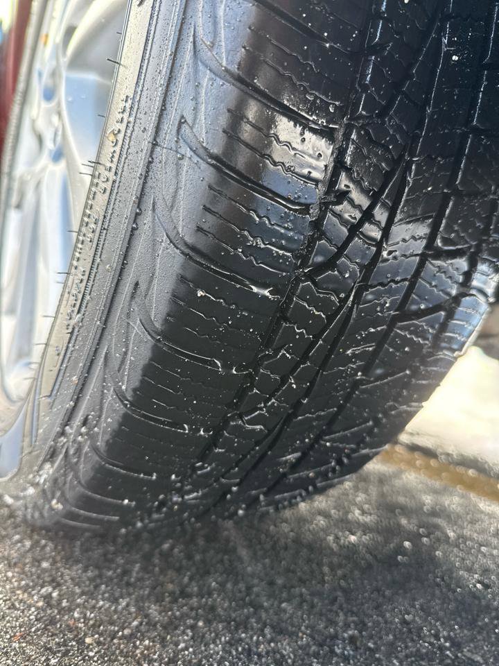 Used 2012 MAZDA MAZDA5 Sport image 12