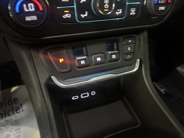 Certified 2021 GMC Terrain SLT w/ LPO, Dark Accent Package AWD/4WD image 16