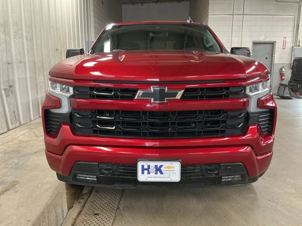 Used 2023 Chevrolet Silverado 1500 RST image 2