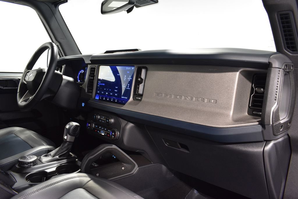 Used 2024 Ford Bronco Outer Banks image 32