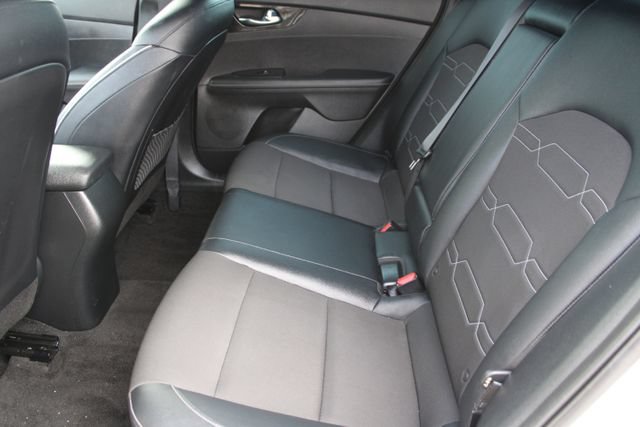 Used 2024 Kia Forte GT-Line FWD image 36
